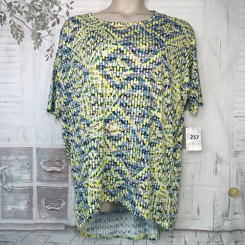 LuLaRoe Irma Womens White Blue Yellow Abstract Hi Lo Casual Shirt Top Large L